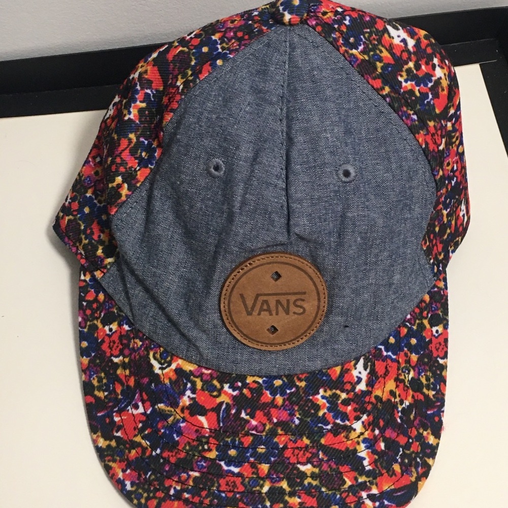 VANS Colourful Jean Design Snap Back Cap Hat Logo Patch Badge Wear
